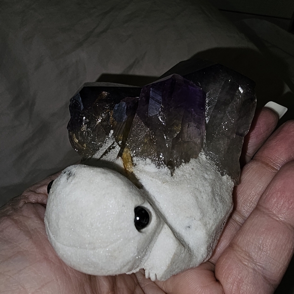 Amethyst 🐢Turtle! 365 grams, 9 x 9 cm (approx.) from head to end of Amethyst🐢 - Picture 16 of 17